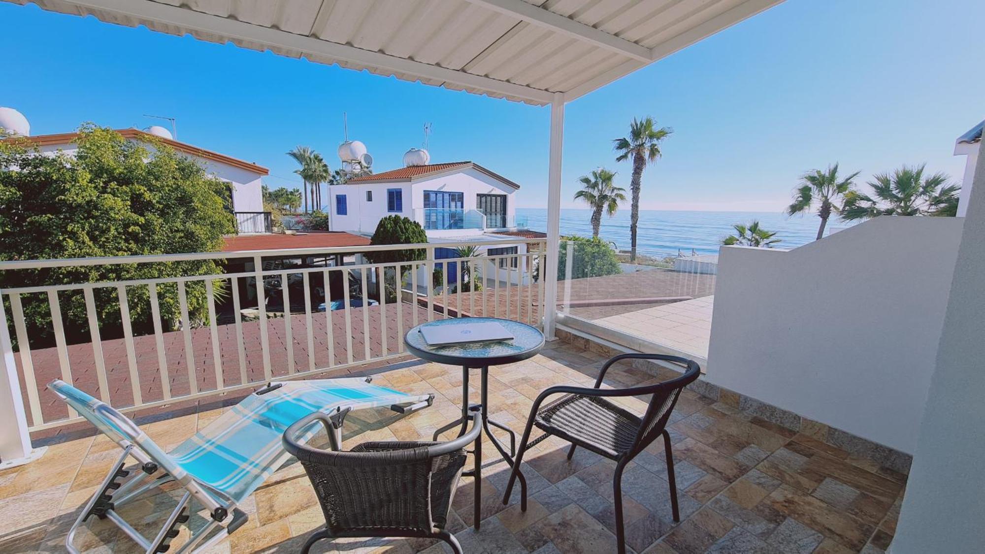 Stay Crystal Waves Maisonette Meneou Luaran gambar